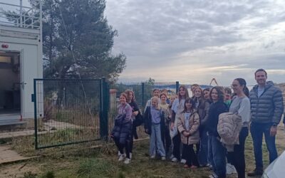 Učenici skupine Mali knjižničari i Green Teen Team Stoja u posjetu mjernoj postaji kvalitete zraka Stoja–Fižela